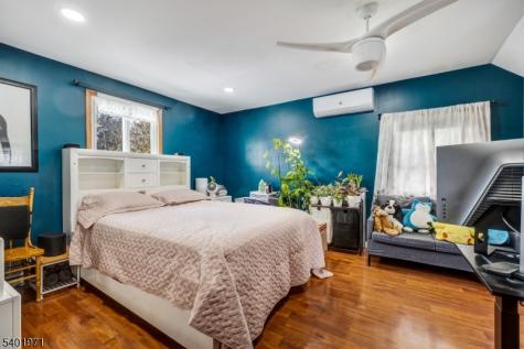 2611 N Wood Avenue Linden NJ 07036