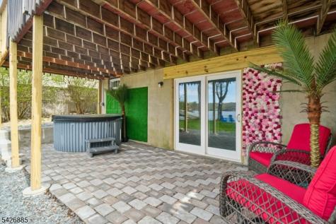 119 Lake Shore Drive West Milford NJ 07421