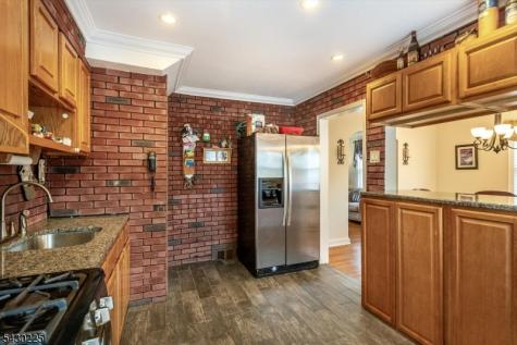 136 Sunset Avenue North Arlington NJ 07031