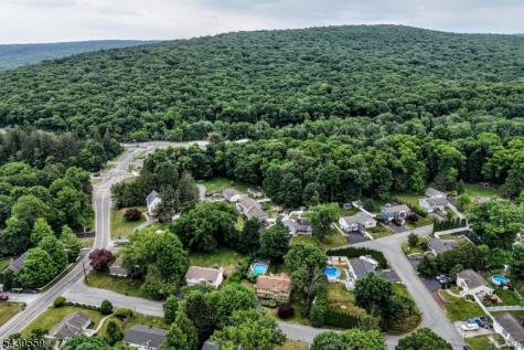 9 Ricker Road West Milford NJ 07435