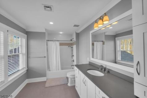 106 Koch Lane Old Tappan NJ 07675
