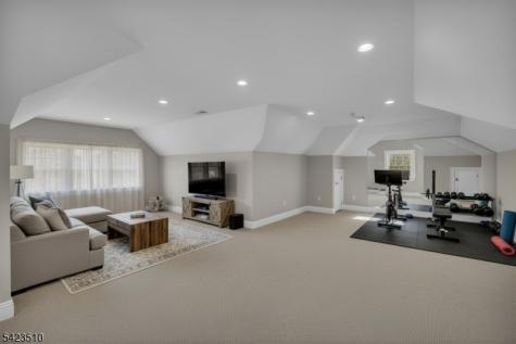 106 Koch Lane Old Tappan NJ 07675