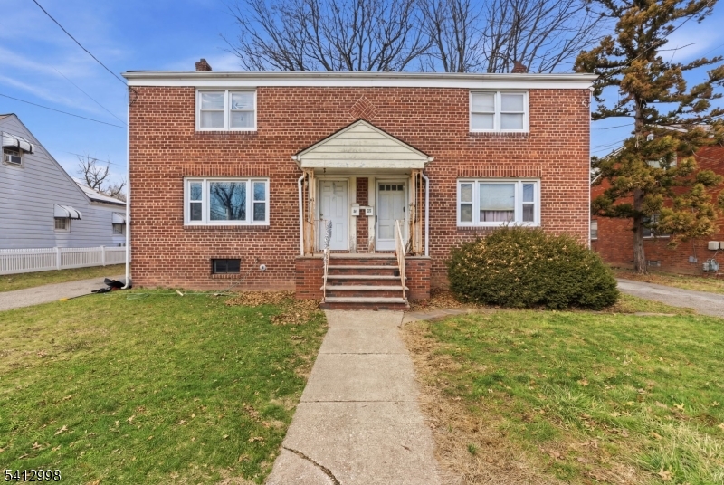 21 Moore Place Belleville NJ 07109