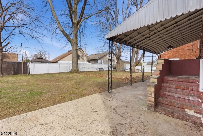 21 Moore Place Belleville NJ 07109