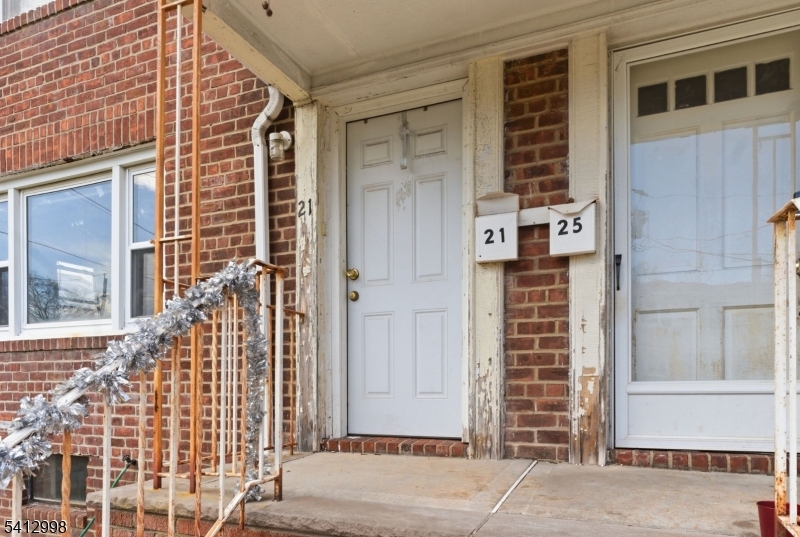 21 Moore Place Belleville NJ 07109