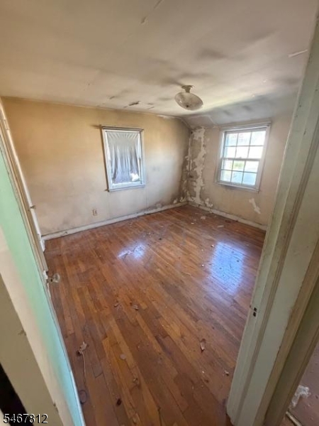280 E 5th Avenue Roselle NJ 07203