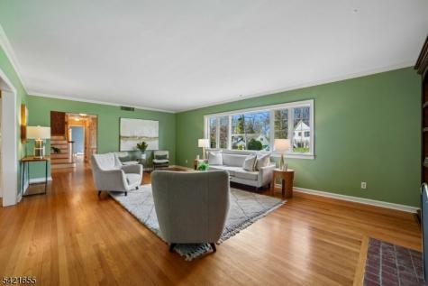 5 Witherspoon Road Clifton NJ 07013