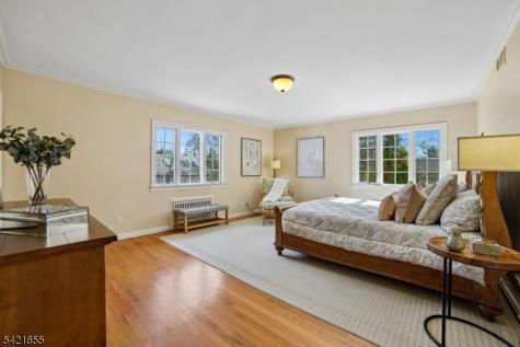 5 Witherspoon Road Clifton NJ 07013