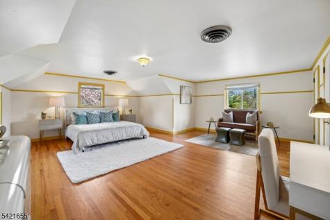5 Witherspoon Road Clifton NJ 07013