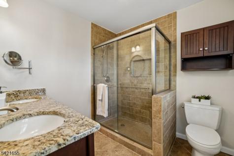5 Witherspoon Road Clifton NJ 07013