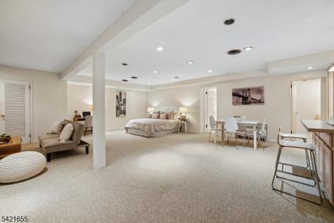 5 Witherspoon Road Clifton NJ 07013