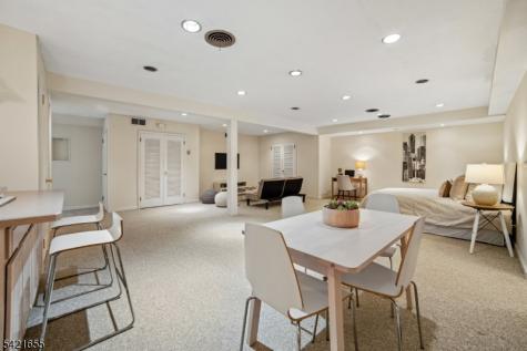 5 Witherspoon Road Clifton NJ 07013