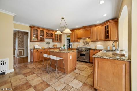5 Witherspoon Road Clifton NJ 07013