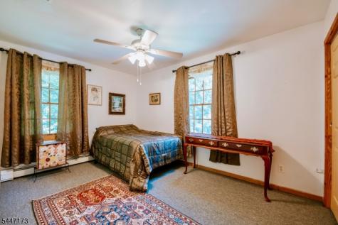 4 White Tail Court Hardyston NJ 07460