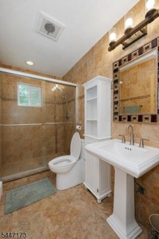 4 White Tail Court Hardyston NJ 07460