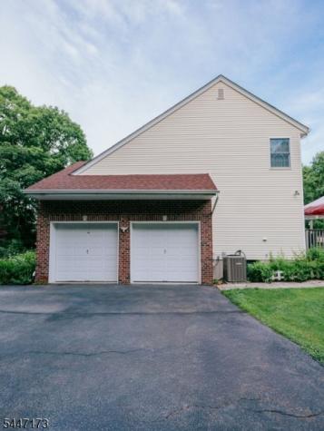 4 White Tail Court Hardyston NJ 07460