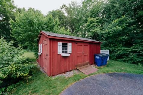 4 White Tail Court Hardyston NJ 07460