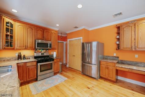 4 White Tail Court Hardyston NJ 07460
