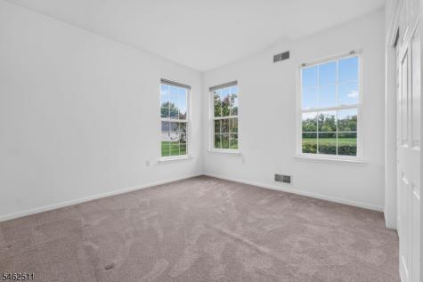 38 Victoria Drive White NJ 07823