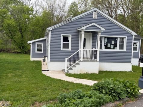 310 6TH Street Belvidere NJ 07823