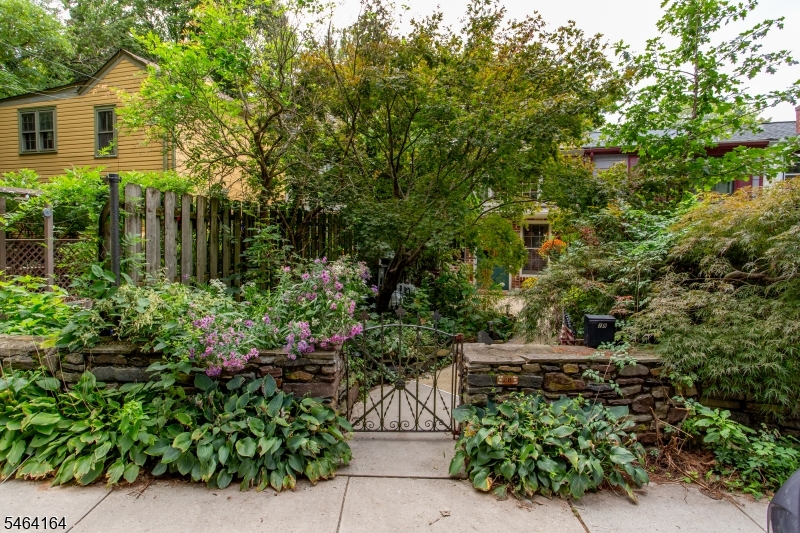 28 Brunswick Avenue Lambertville NJ 08530