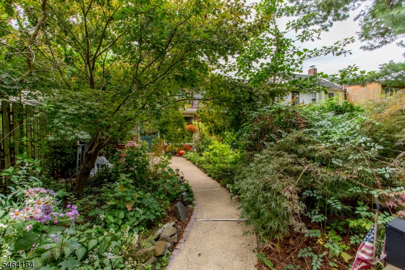 28 Brunswick Avenue Lambertville NJ 08530