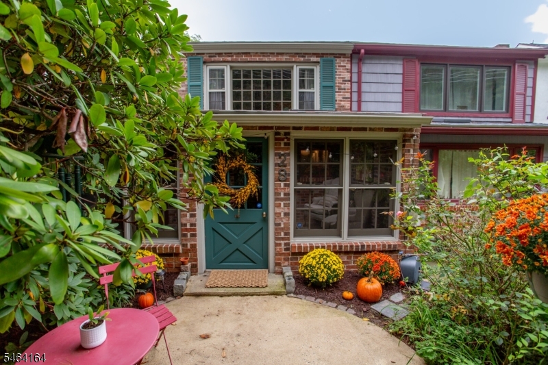 28 Brunswick Avenue Lambertville NJ 08530
