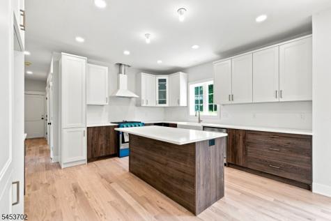 6 Highland Meadows Road Pohatcong NJ 08865