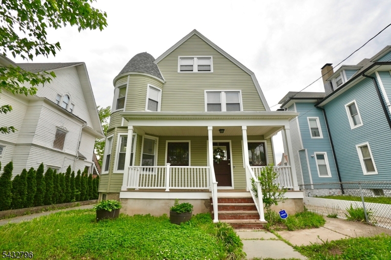 566 Highland Avenue Newark NJ 07104