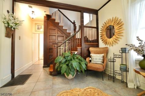 566 Highland Avenue Newark NJ 07104