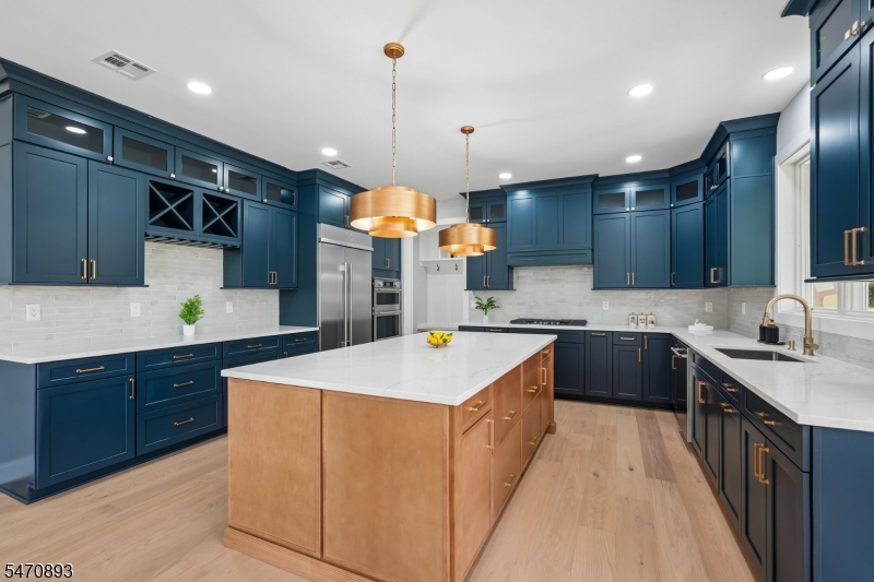 382 Van Holten Road Bridgewater NJ 08807