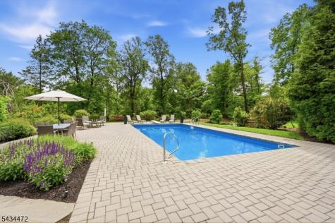 10 Deer Ridge Road Bernards NJ 07920