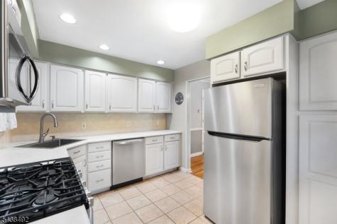 14 Kemp Drive Springfield NJ 07081