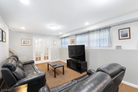 14 Kemp Drive Springfield NJ 07081