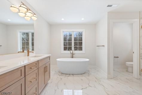 22 Furnace Road Chester NJ 07930