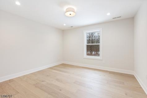 22 Furnace Road Chester NJ 07930