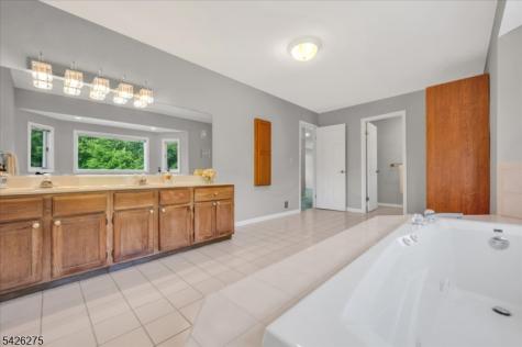 25 Solomon Drive Bridgewater NJ 08807