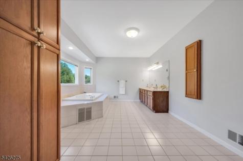 25 Solomon Drive Bridgewater NJ 08807
