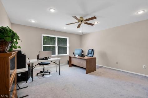 25 Solomon Drive Bridgewater NJ 08807