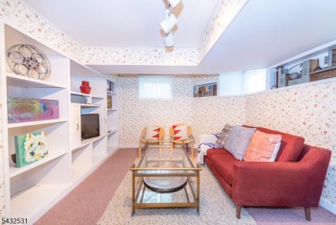 33 Prescott Avenue Montclair NJ 07042