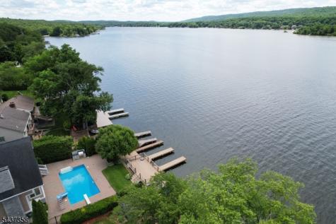 17 Forest Lake Drive West Milford NJ 07421