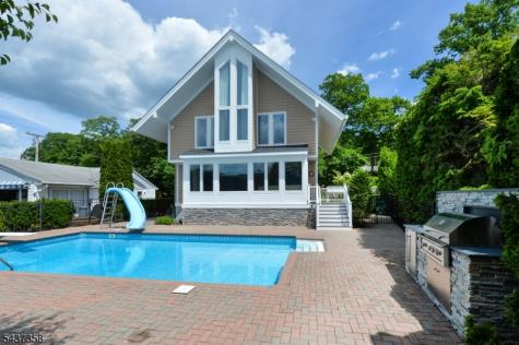 17 Forest Lake Drive West Milford NJ 07421