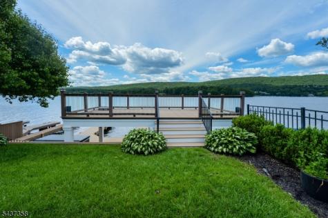 17 Forest Lake Drive West Milford NJ 07421