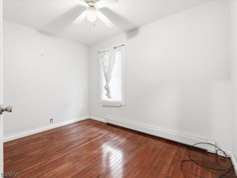 615 Spruce Street Roselle NJ 07203