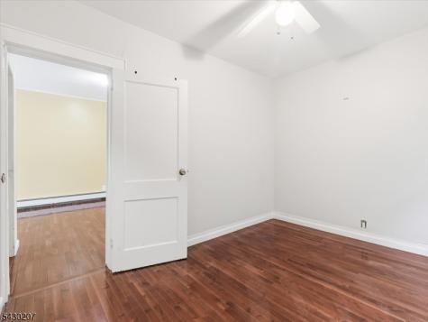 615 Spruce Street Roselle NJ 07203