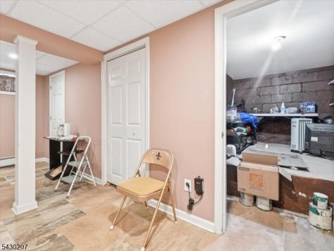 615 Spruce Street Roselle NJ 07203