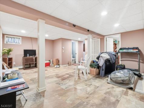 615 Spruce Street Roselle NJ 07203