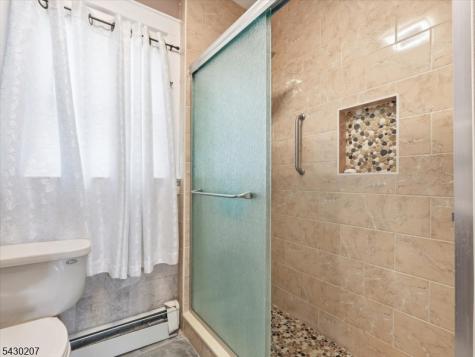 615 Spruce Street Roselle NJ 07203