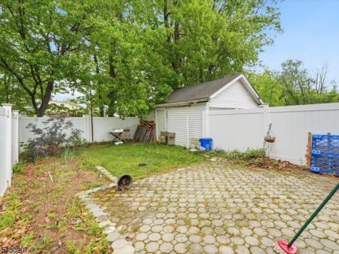 615 Spruce Street Roselle NJ 07203
