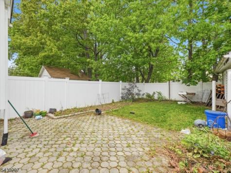 615 Spruce Street Roselle NJ 07203